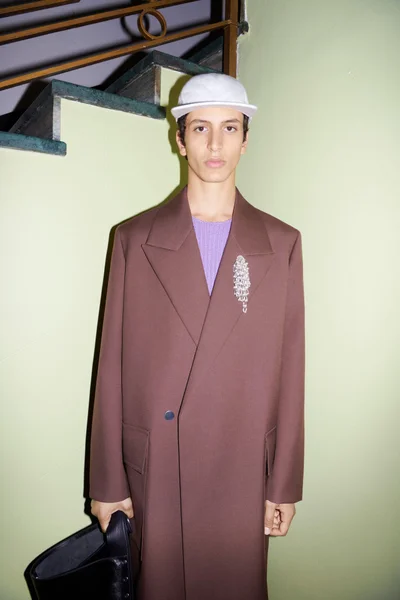 Look 17